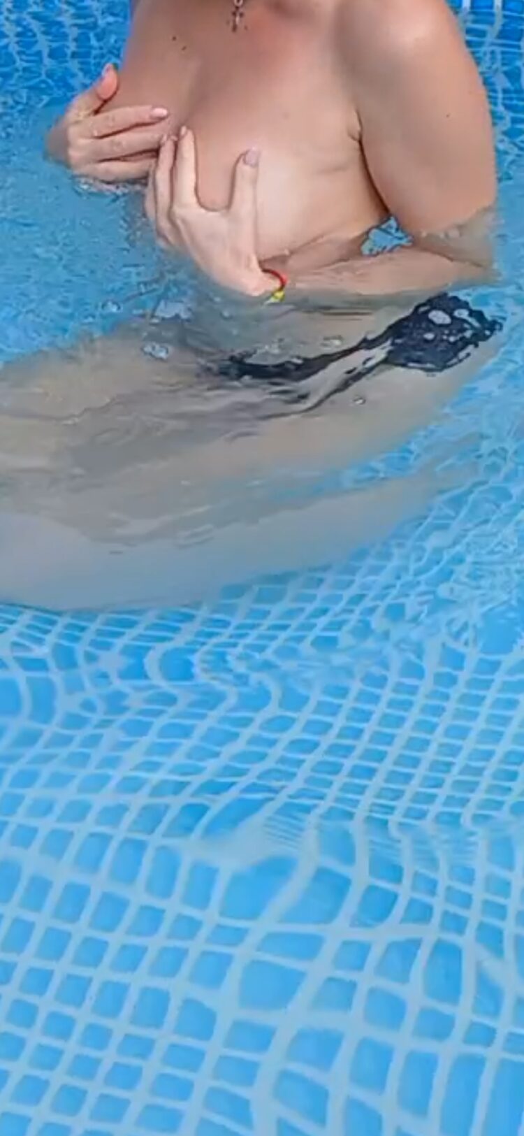 Screenshot_20261001_220945_Video Player